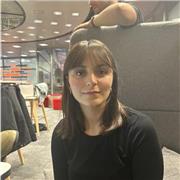 Je suis actuellement étudiante en bac+4, je peux dispenser des cours d’anglais à des étudiants de collège